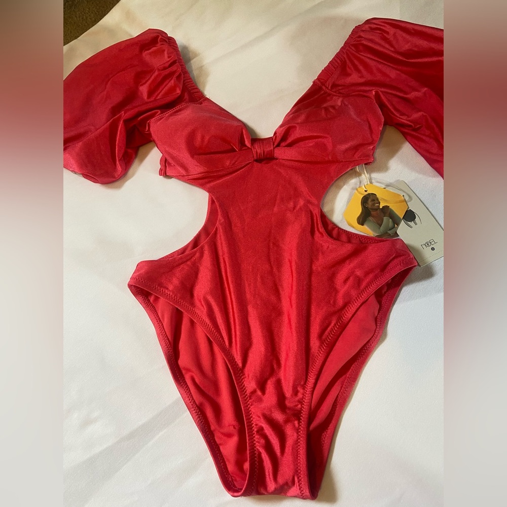 Women’s bathing suit size 6